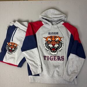 Kloud9 Limited Edition Tigers Hoodie 2XL Gray Red Navy Tiger Graphic Sweatshirt